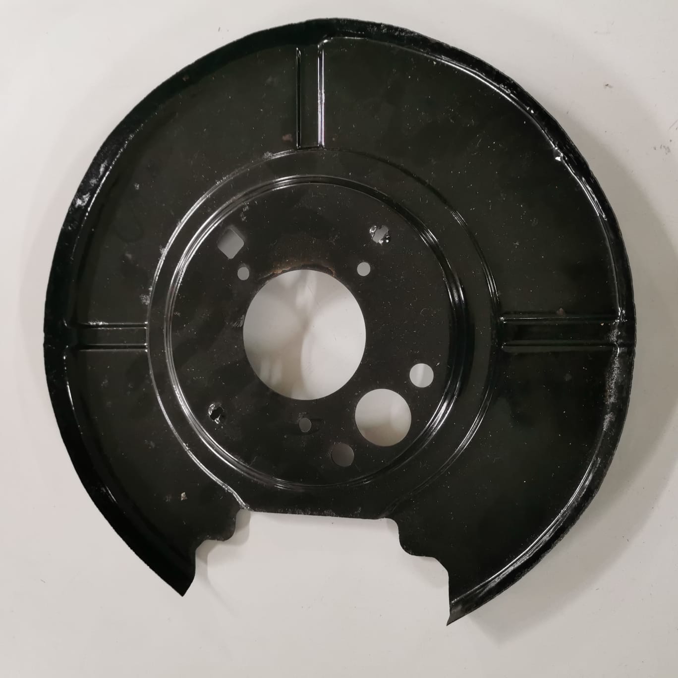 Armature plate rear brake